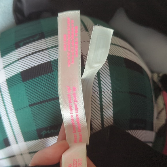 Victoria's Secret PINK Super Push up Bra - Picture 3 of 3